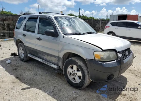 2007 Ford Escape Xls z USA, uszkodzony, nr VIN 1FMYU02Z87KB36115
